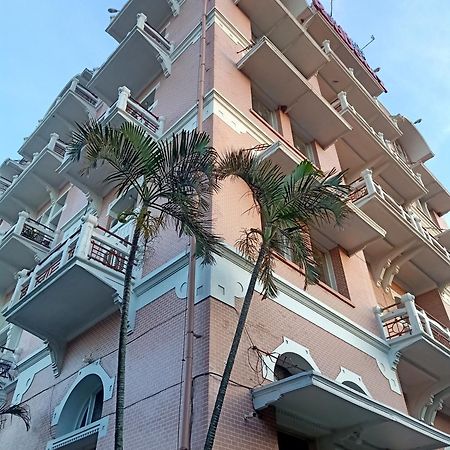 Hotel Niagara Lawang Buitenkant foto
